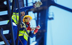 изображение анализа загрязнения воды микропластиком