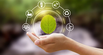 Лист с символами экологичности и природы